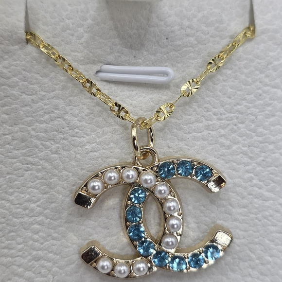 Authentic CHANEL Gold and Turquoise Necklace - Picture 2 of 6